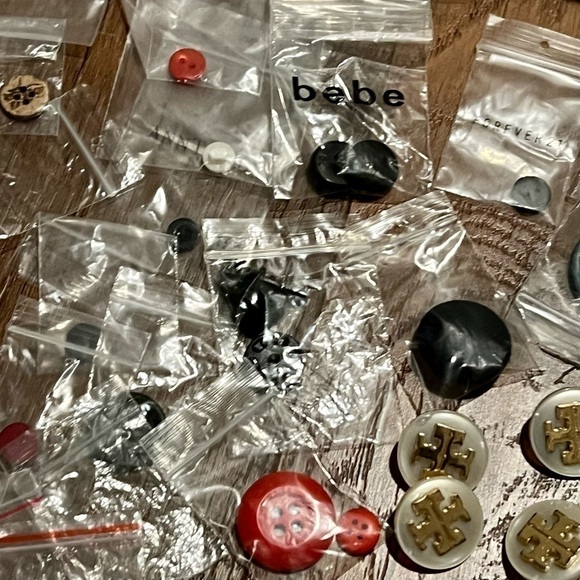 Buttons, Beads Sequins Bundle - Picture 7 of 13